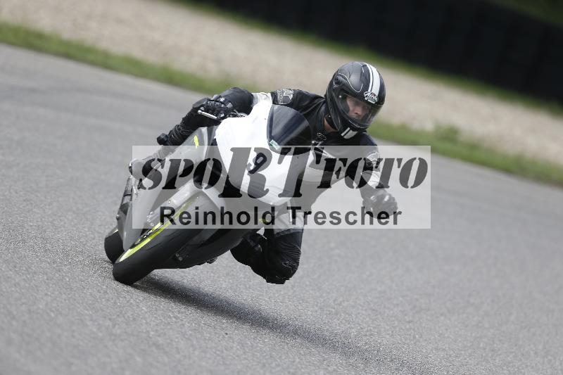 Archiv-2025/37 28.07.2025 Dunlop Ride und Test Day ADR/Einsteiger gruen/9